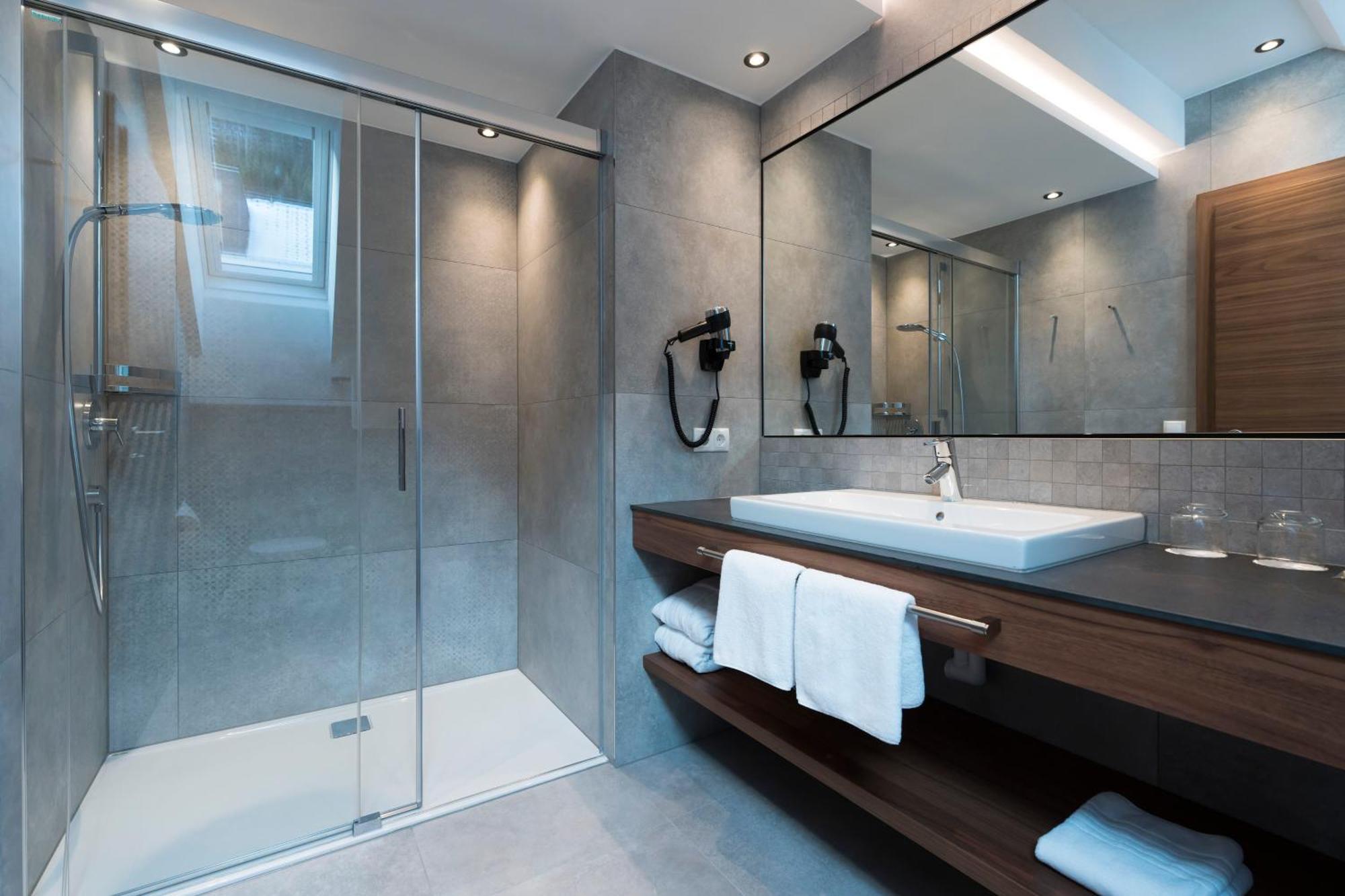Garni Astoria 4*